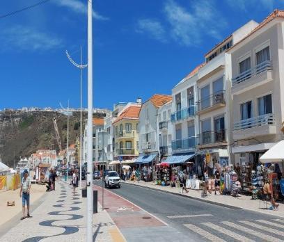 100 Meters From The Beach! Rua Da Regeneracao Nazaré Exterior foto